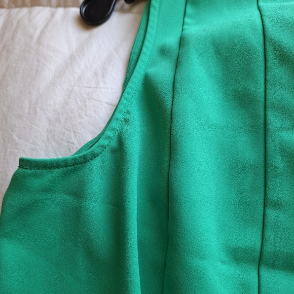 Banana Republic Peplum Blouse Sz6 V Neck Zip Back Sleeveless Sea Green Quality - Picture 10 of 10